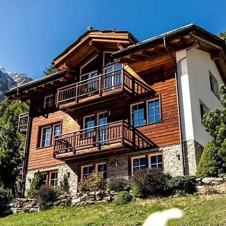 Traditionelles Fuer Erholsame Wintertage Chalet